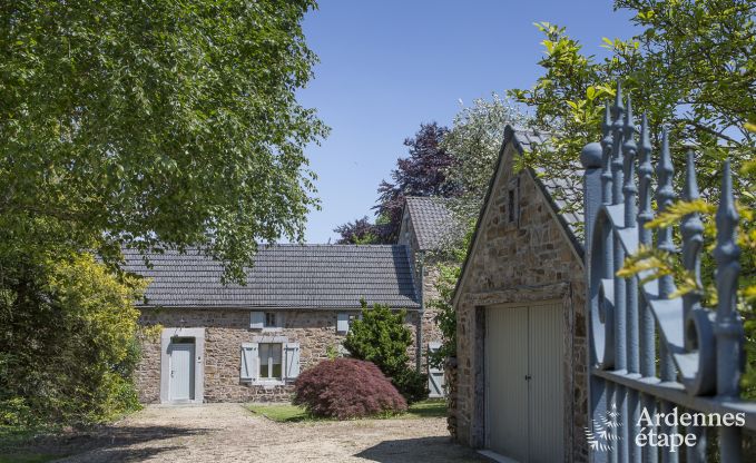 Villa de Luxe  Gesves pour 13/14 personnes en Ardenne