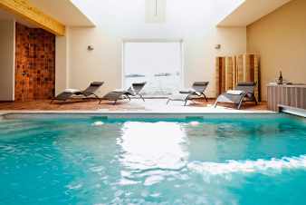 Villa de luxe avec piscine et wellness pour 16 pers.  Maredsous