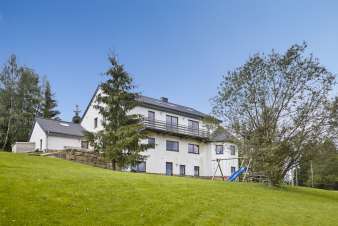 Maison de vacances luxueuse pour 26 personnes  Btgenbach