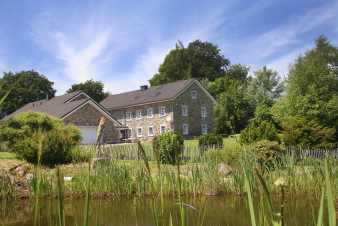 Villa de luxe avec piscine et wellness pour 26 personnes  proximit de Btgenbach