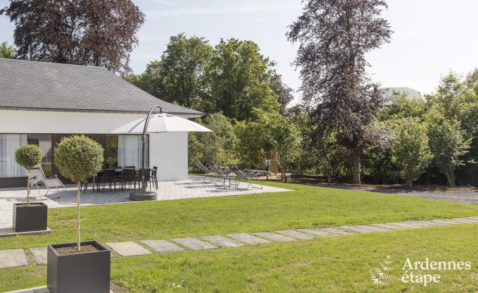 Villa de Luxe  Ciney pour 14 personnes en Ardenne