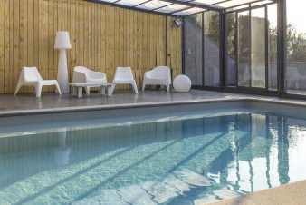 Maison de luxe pour 14 personnes avec piscine et sauna  Ferrires