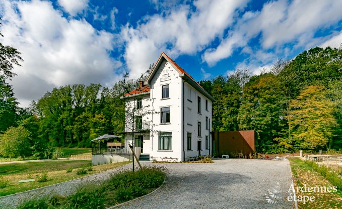 Maison de vacances  Florennes pour 20 personnes en Ardenne