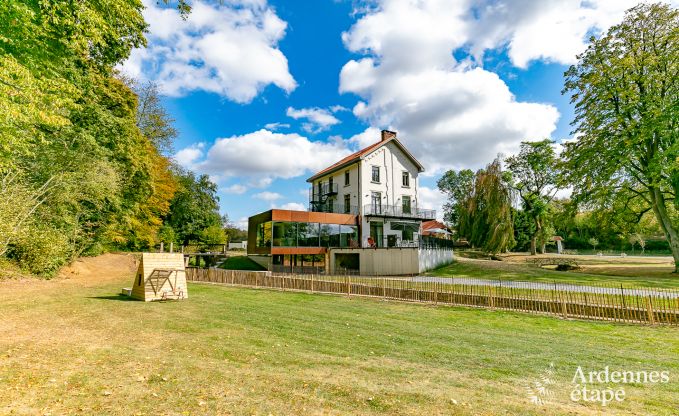 Maison de vacances  Florennes pour 20 personnes en Ardenne